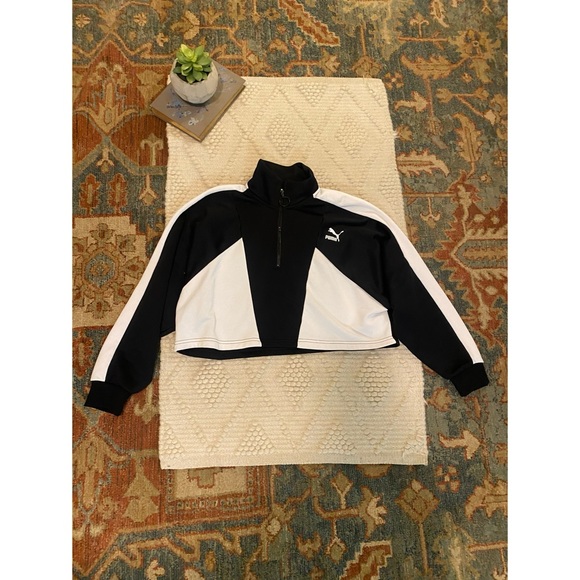 Puma Tops - Puma Cropped Quarter Zip, Size Large